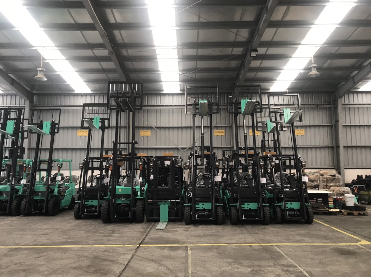 kho_xe_nang_mitsubishi_mien_bac_25