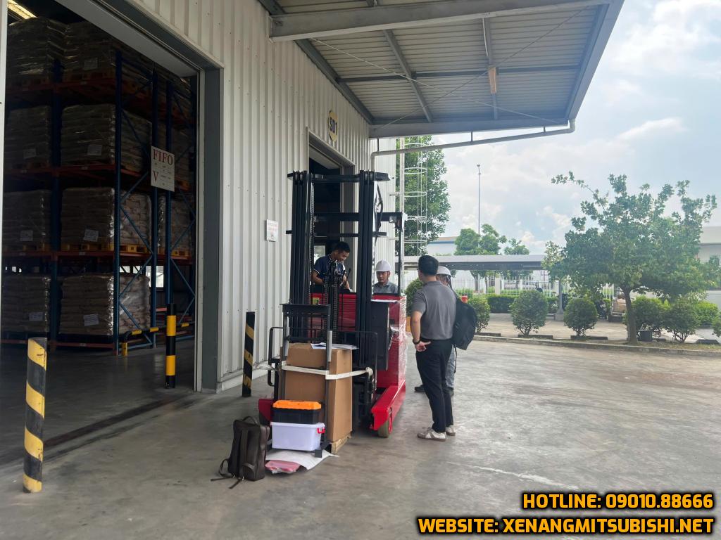 xe_nang_dien_nichiyu_2_tan-model_fbrw20-85-nhap_khau_nguyen_chiec-moi_100_4