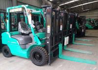 Giá xe nâng 2.5 tấn hiện nay bao nhiêu?